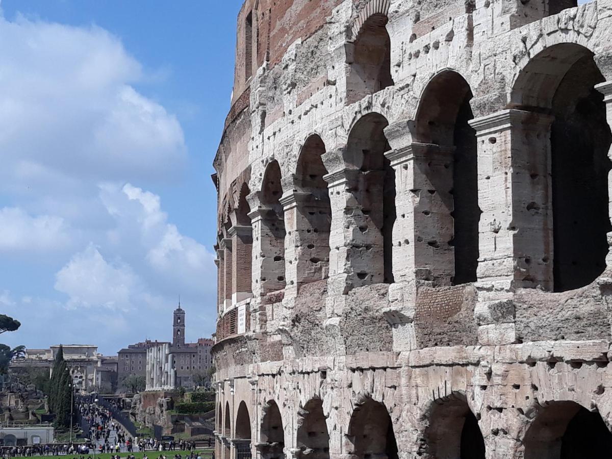 2 Be Home Colosseo Ρώμη Εξωτερικό φωτογραφία