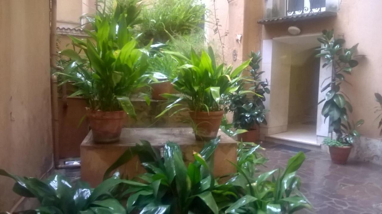 2 Be Home Colosseo Ρώμη Εξωτερικό φωτογραφία